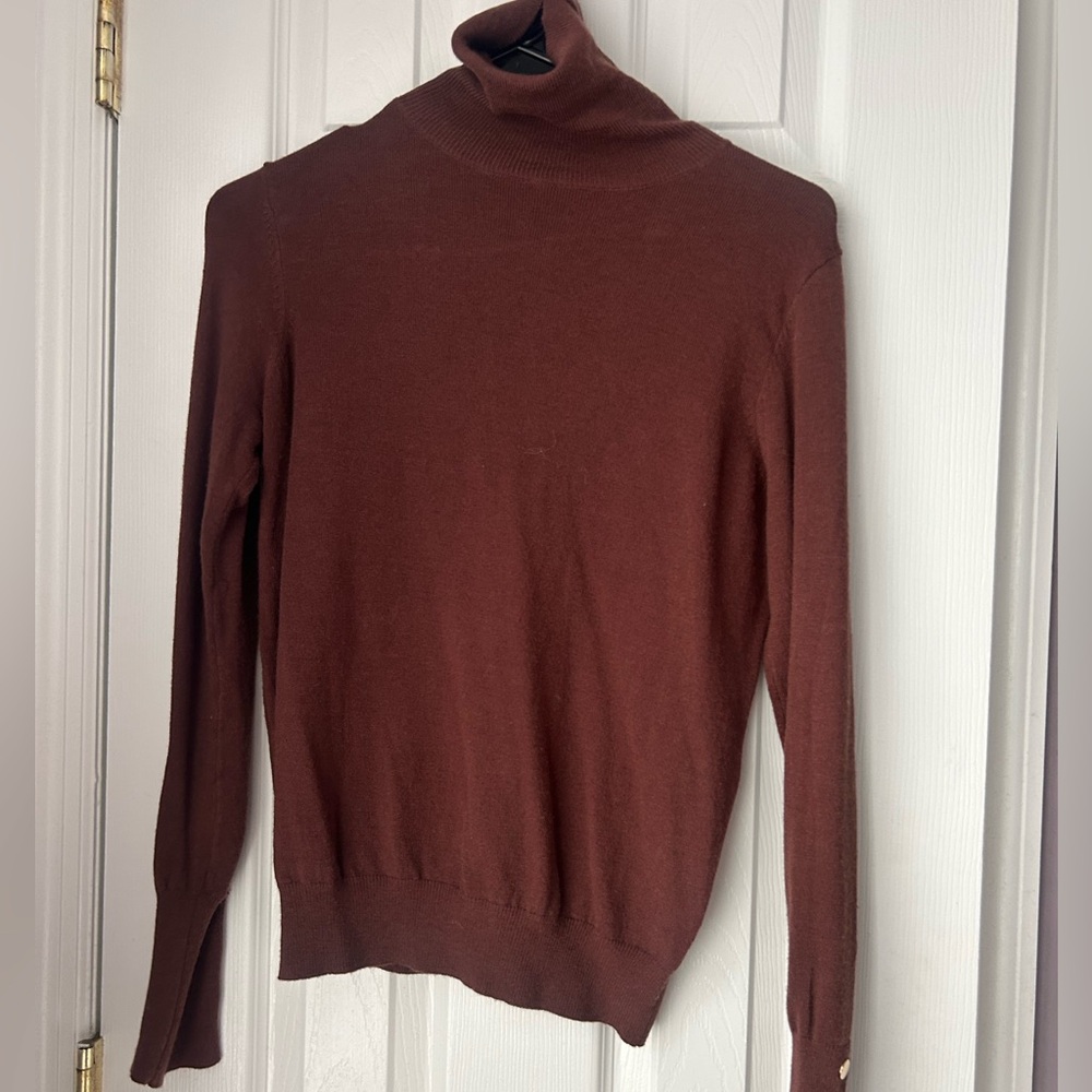 turtleneck